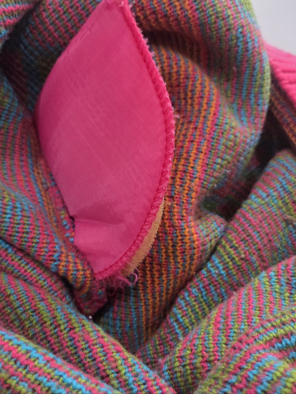 VTG. In Pulse Neon Pink Multicolor Geometric Turtleneck Sweater Sz.L - Picture 8 of 9
